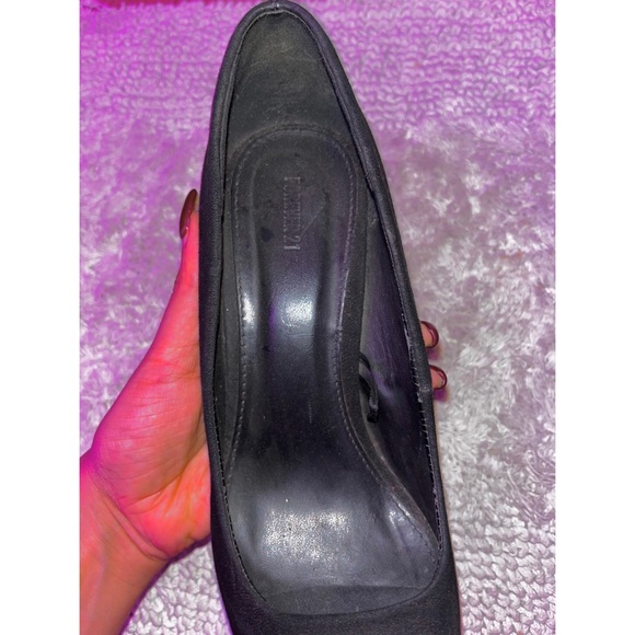Forever 21 solid black heels - Picture 5 of 8